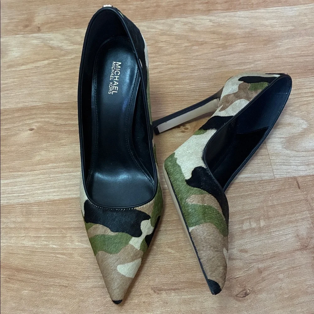 Michael Kors Calf Hair Pumps - Picture 2 of 6